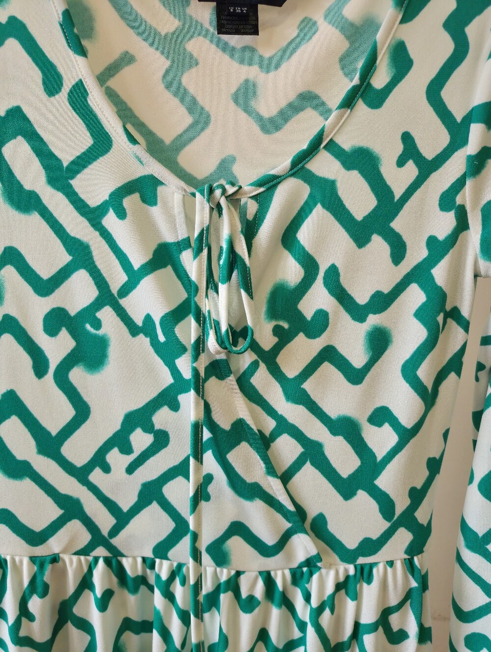 French Connection Geo Print Fit & Flare Dress 3/4 Sleeve Tie Green White US 4 - Picture 3 of 6